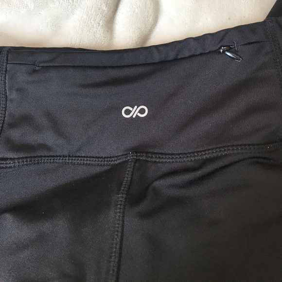 Black leggings with mesh cutouts - Picture 2 of 4